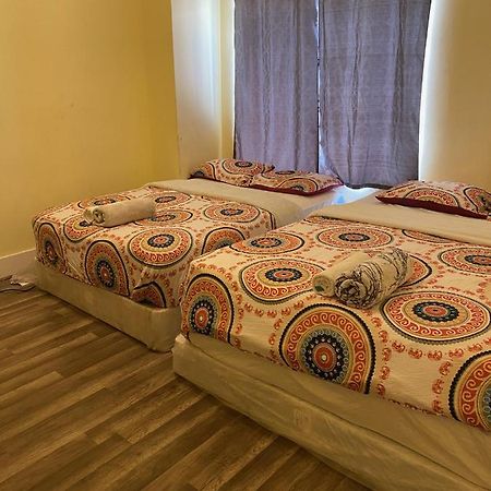 Private Large La Bedroom W Private Half-Bathroom - Ac - Wifi - Private Fridge Near Usc - Exposition Park - Usc Memorial Coliseum - Banc Of California Stadium - Downtown Los Angeles Dtla - University Of Southern California Usc! Luaran gambar